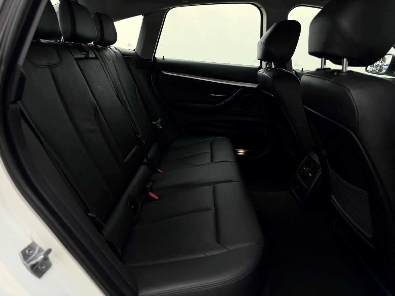 BMW 320 | 13