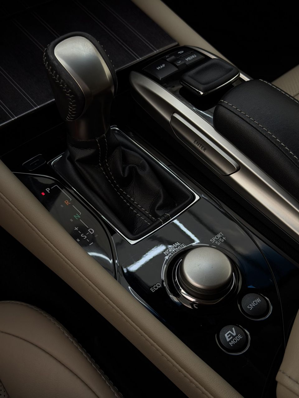 Lexus GS 450h | 24