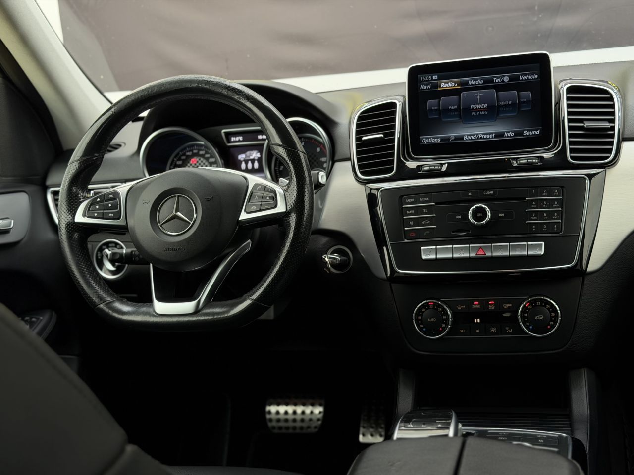 Mercedes-Benz GLE350 | 14