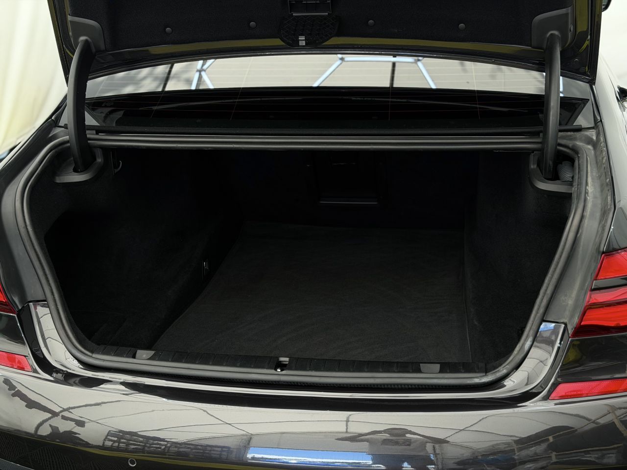 BMW 740 | 11