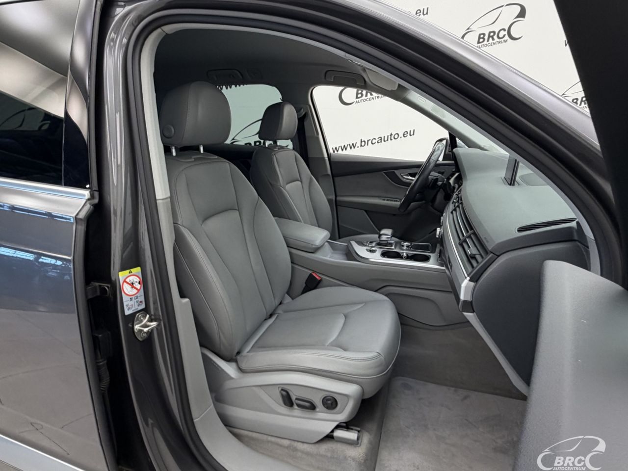 Audi Q7 | 6