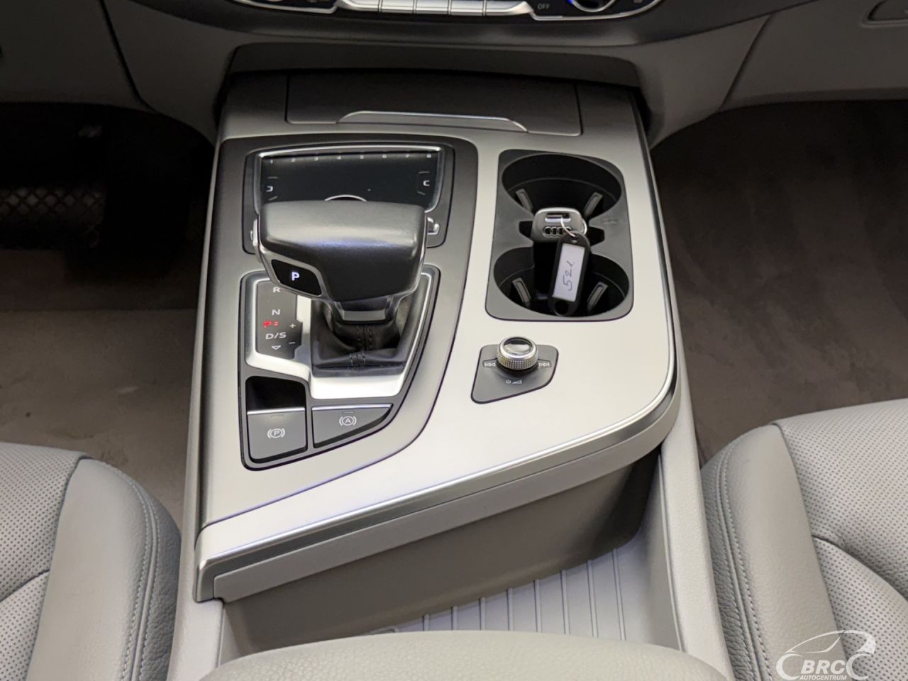 Audi Q7 | 19
