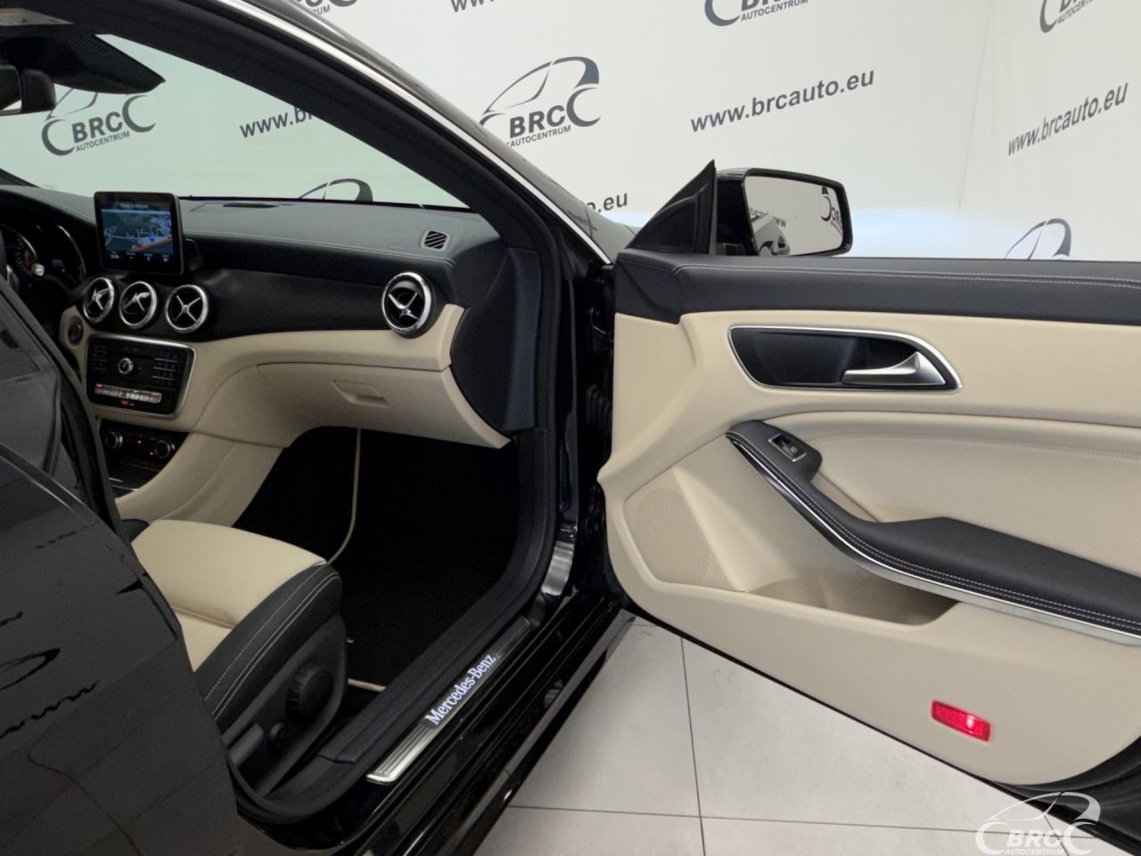 Mercedes-Benz CLA180 | 8