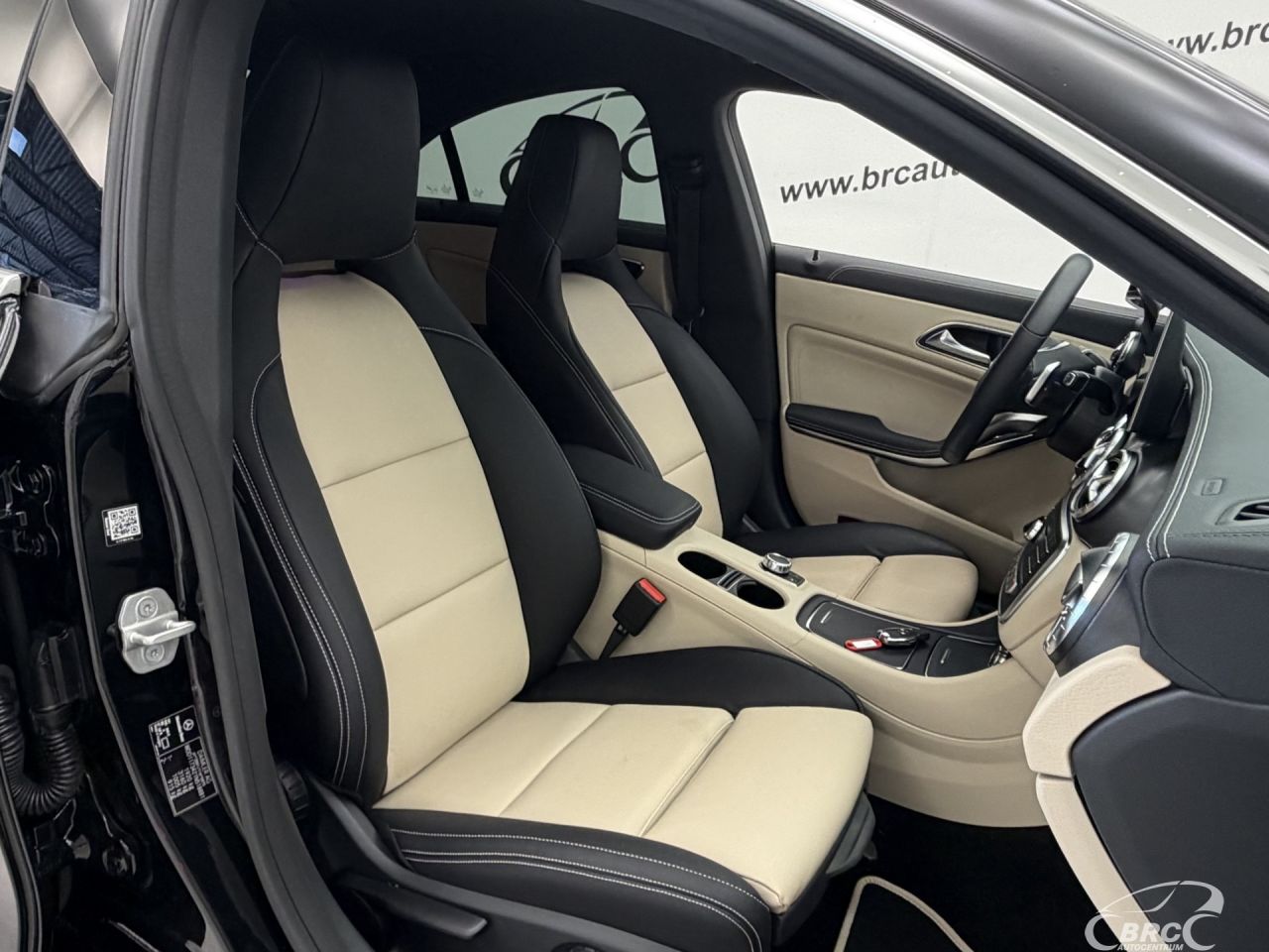Mercedes-Benz CLA180 | 6