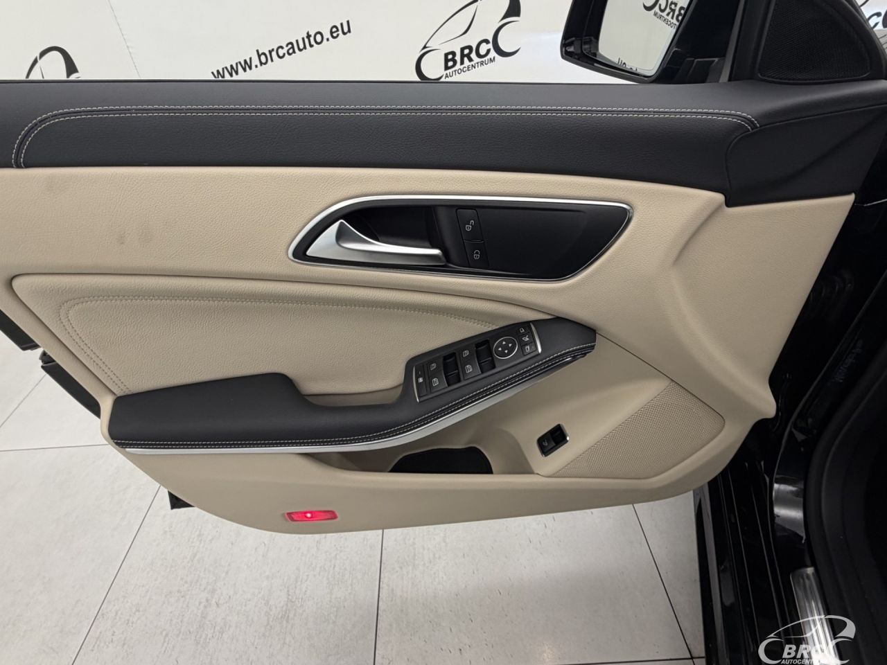 Mercedes-Benz CLA180 | 19