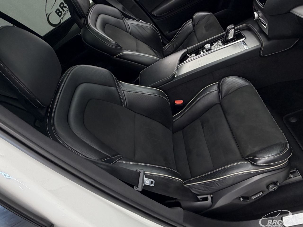 Volvo XC90 | 4