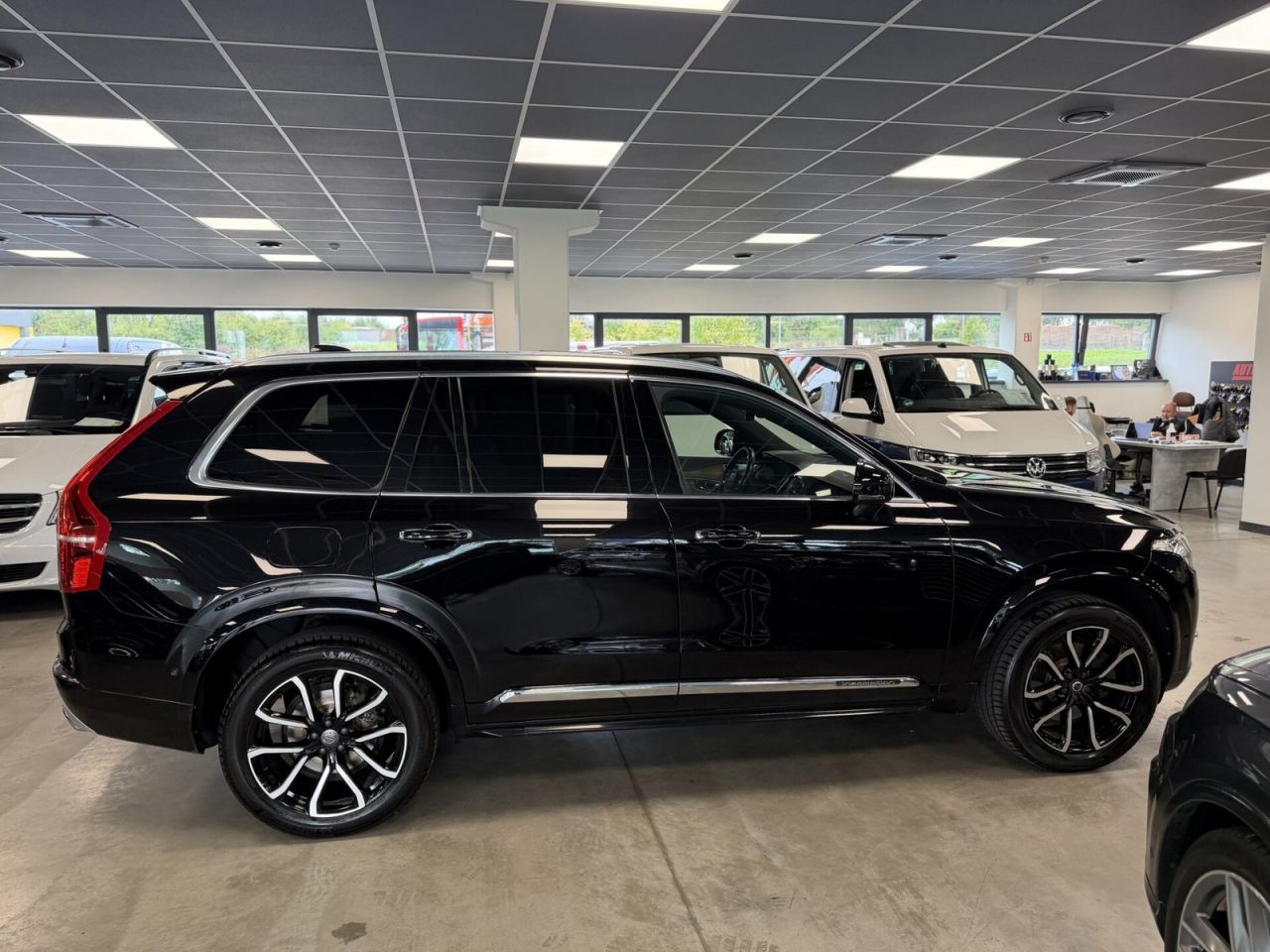 Volvo XC90 | 43