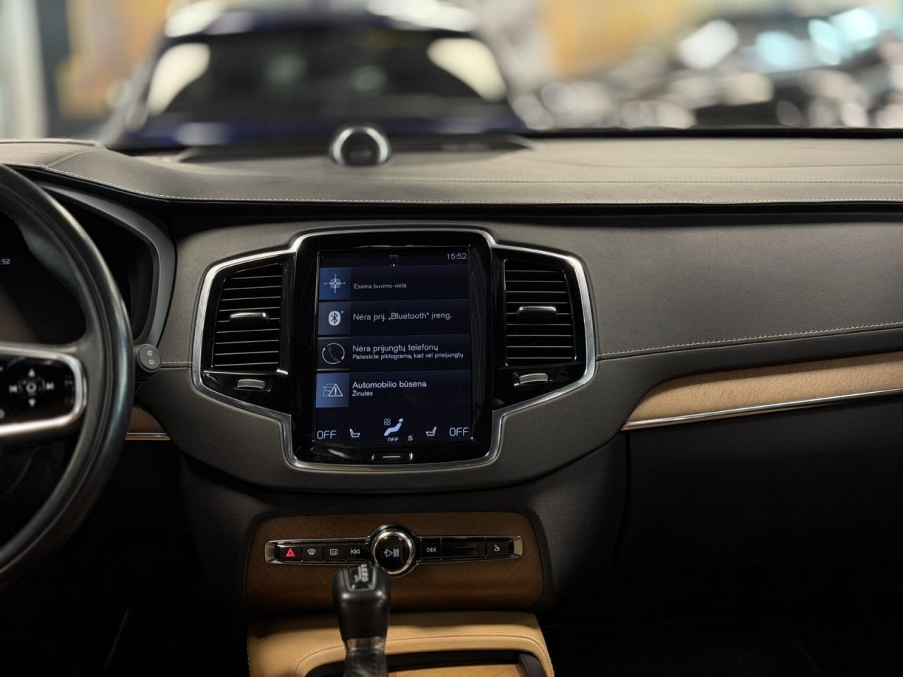 Volvo XC90 | 35