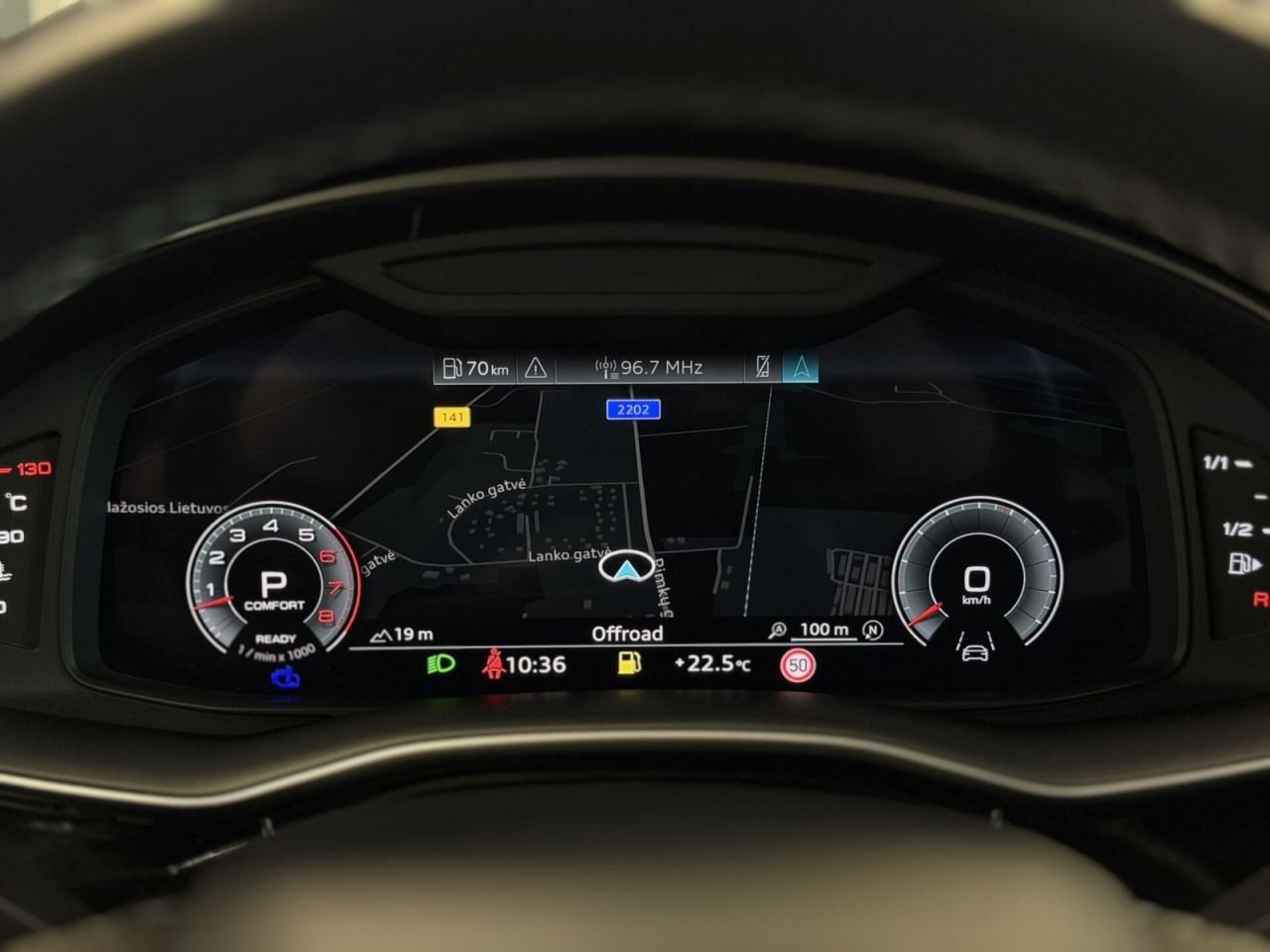 Audi Q8 | 25