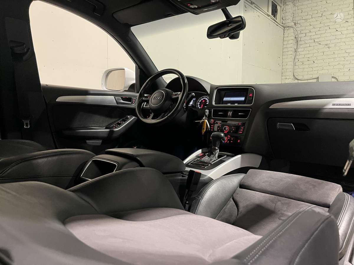Audi Q5 | 4