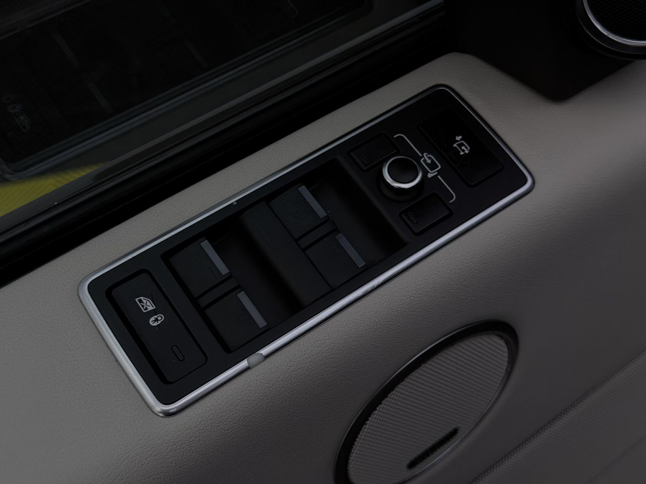 Land Rover Range Rover | 21