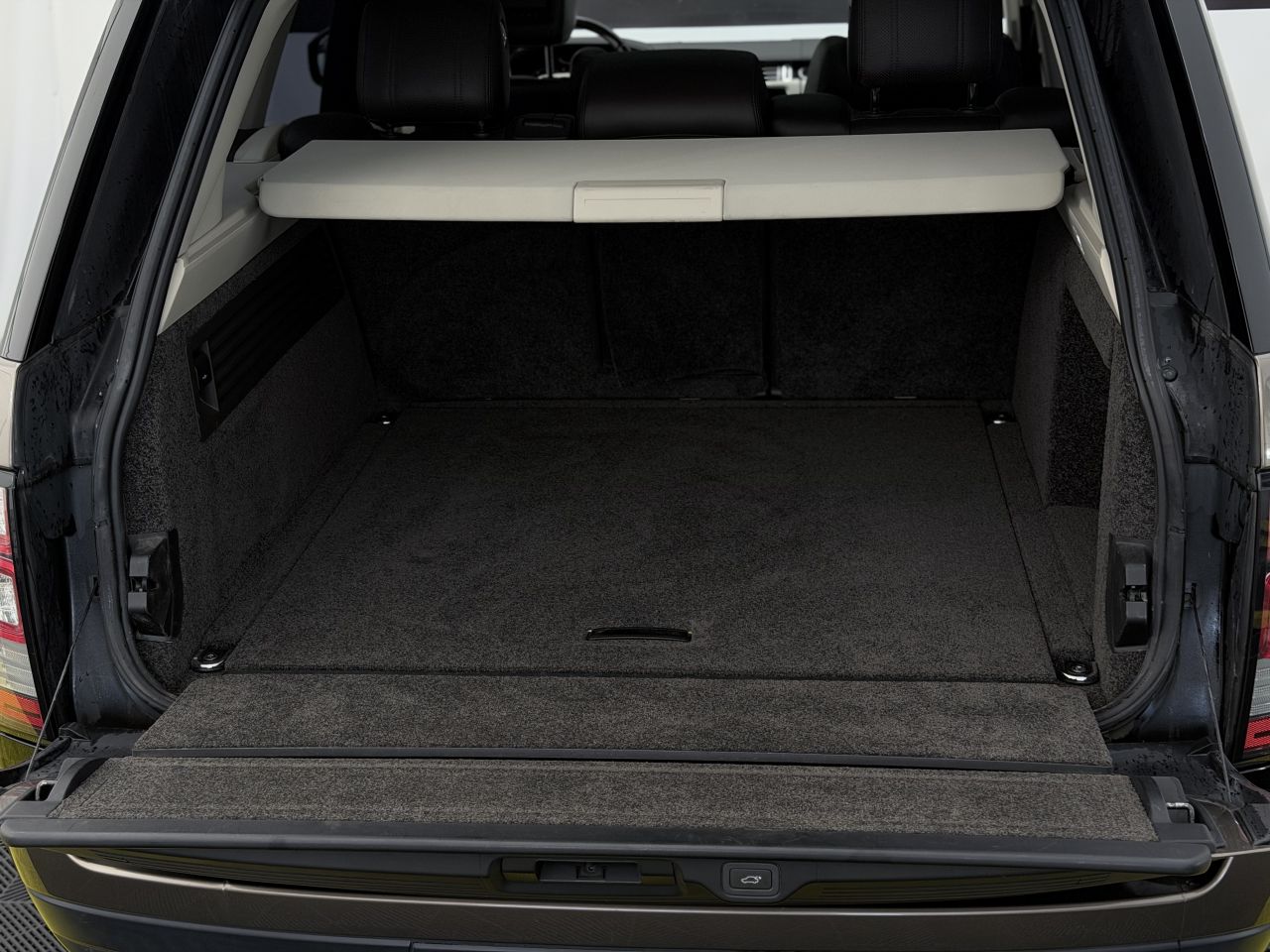 Land Rover Range Rover | 11