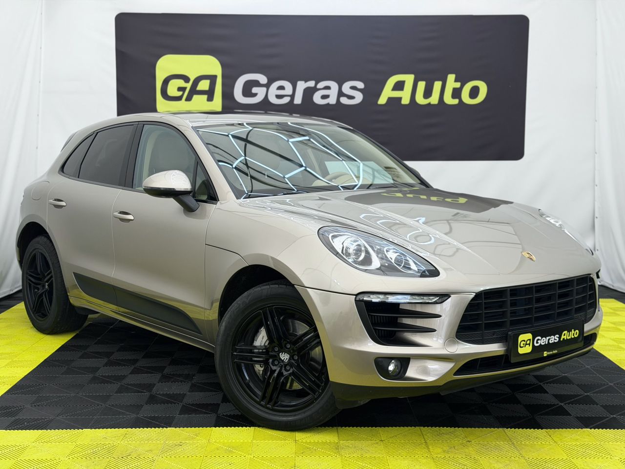 Porsche Macan | 2