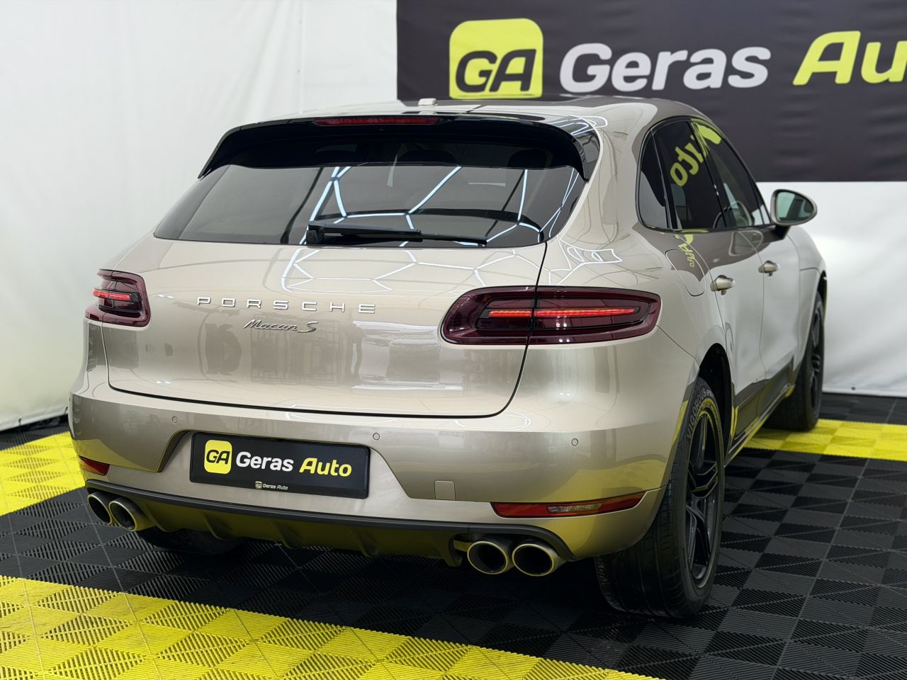 Porsche Macan | 3