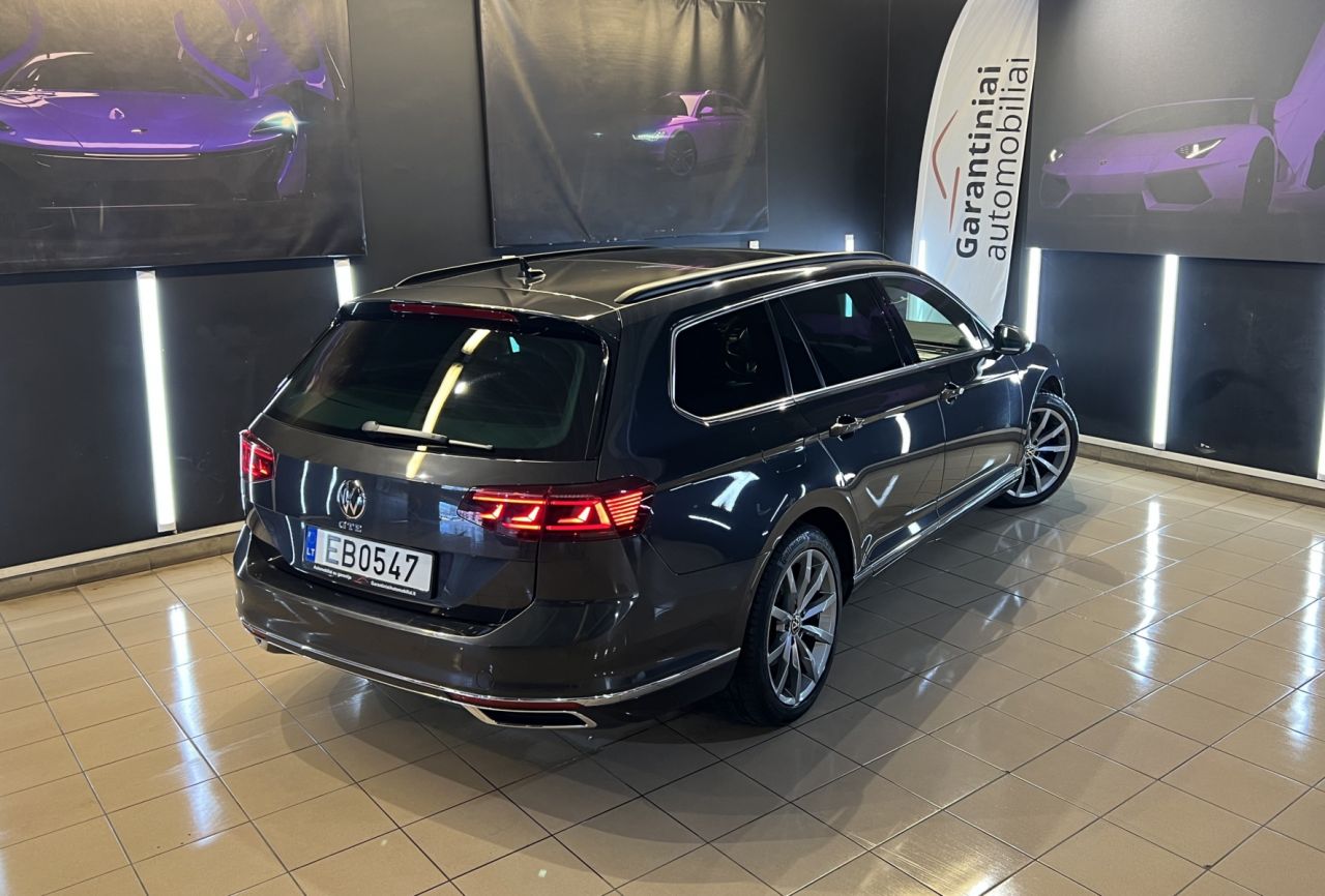 Volkswagen Passat | 1