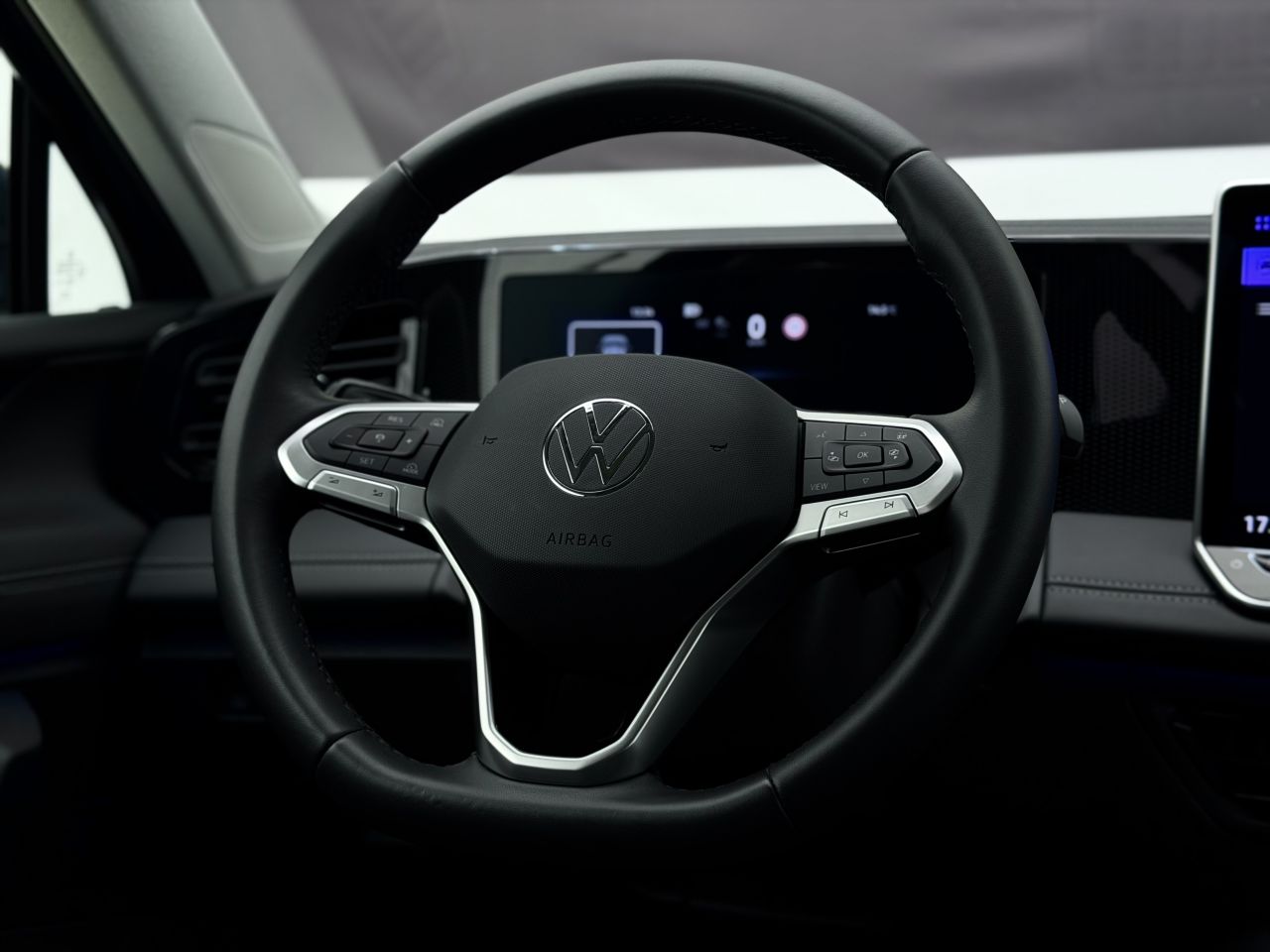 Volkswagen Tiguan | 18