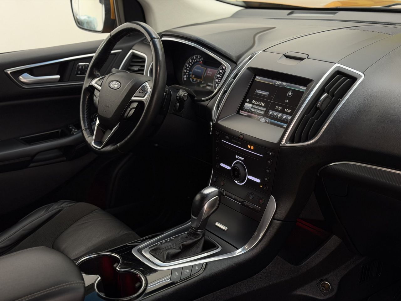 Ford Edge | 15