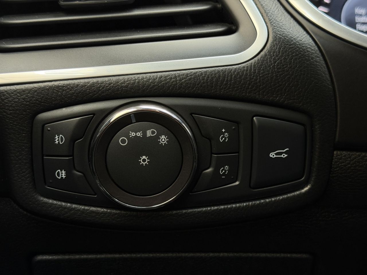 Ford Edge | 25