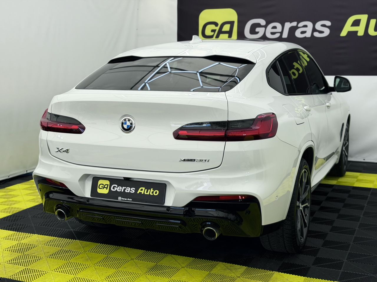 BMW X4 | 5