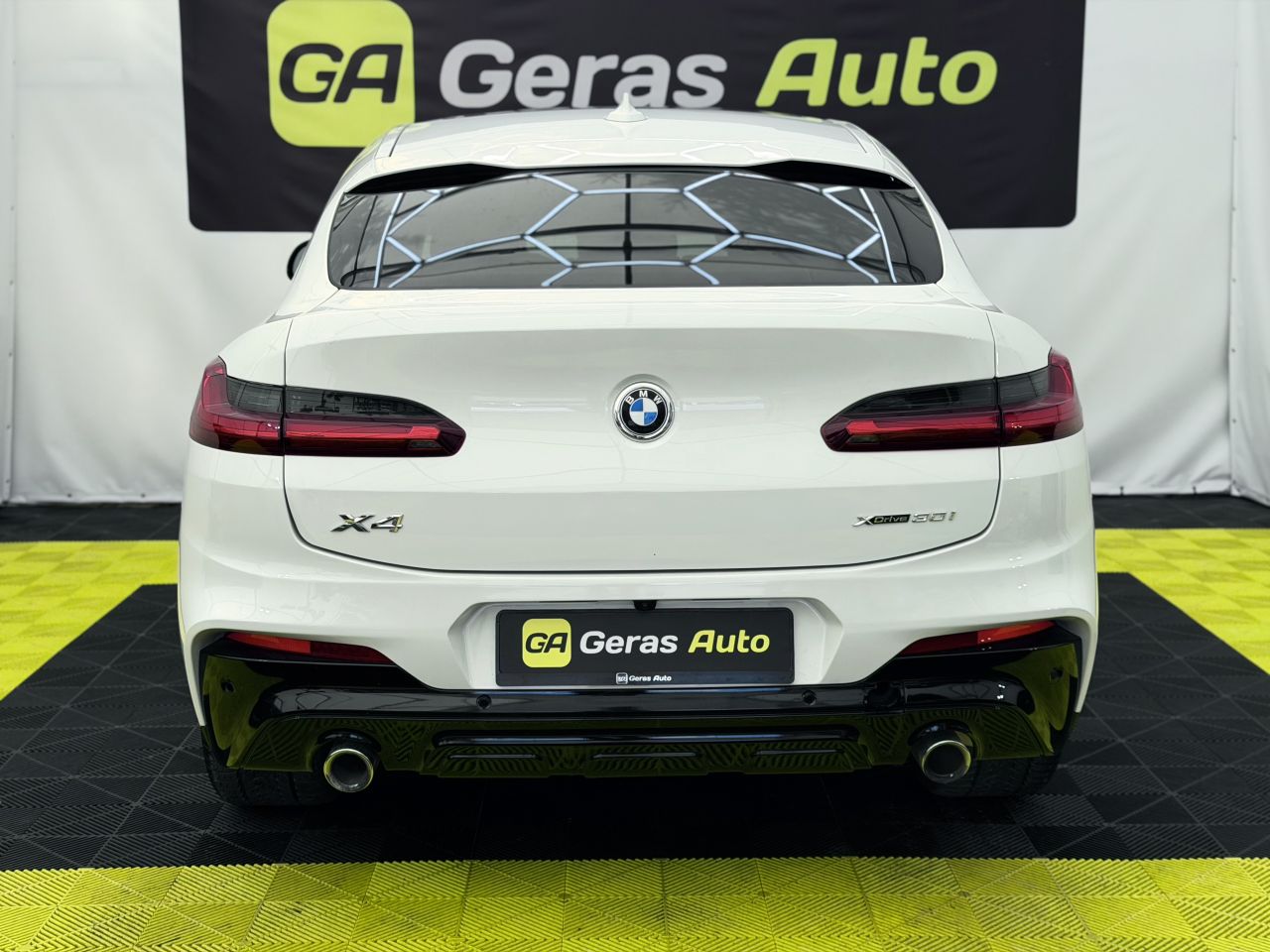 BMW X4 | 4