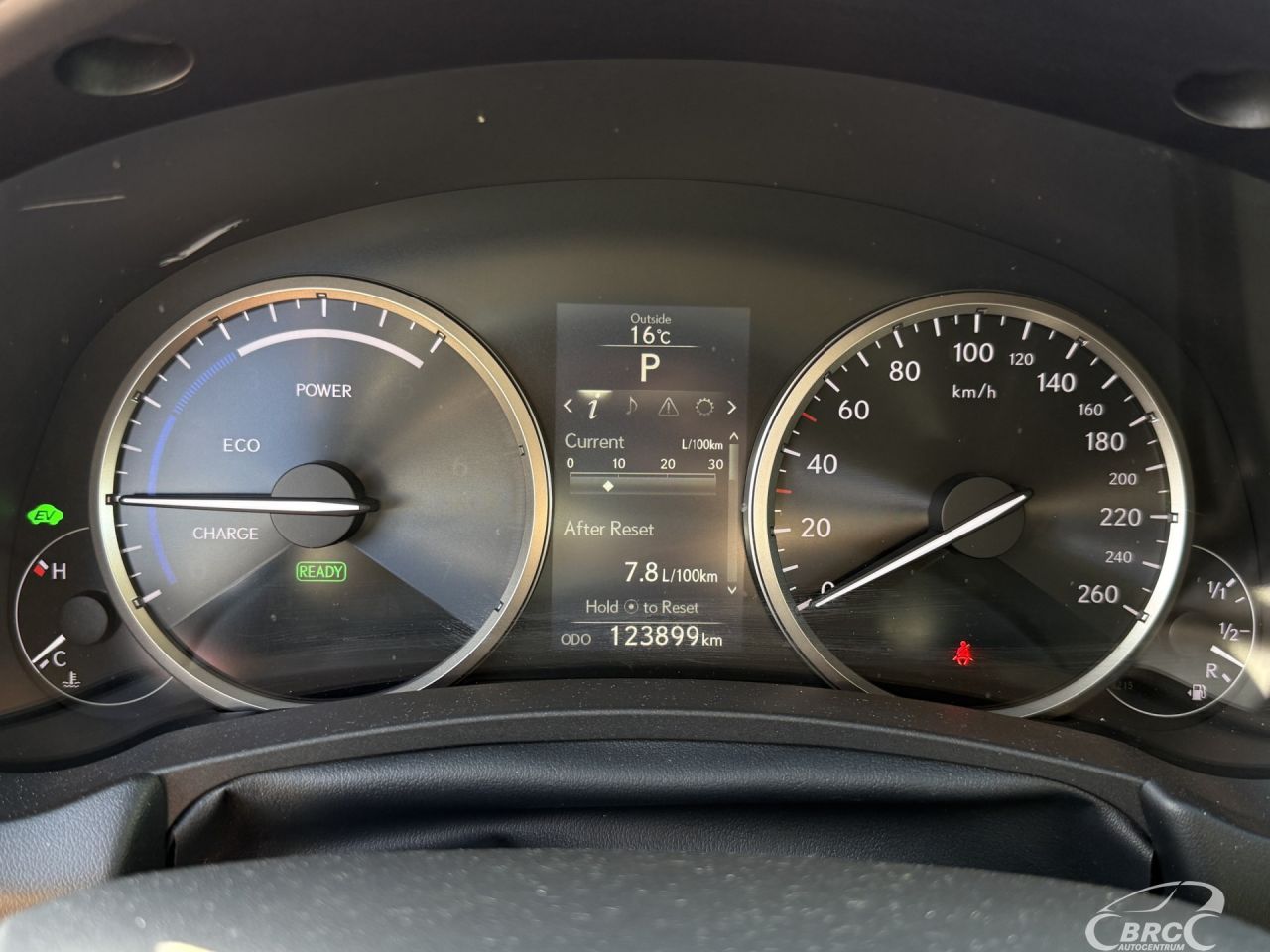 Lexus NX 300h | 17