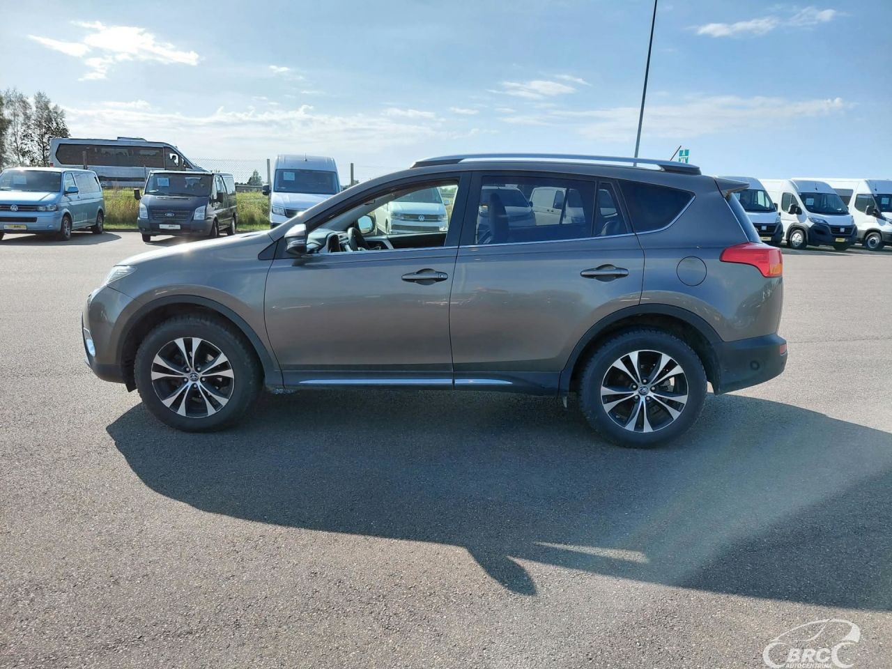 Toyota RAV4 | 8