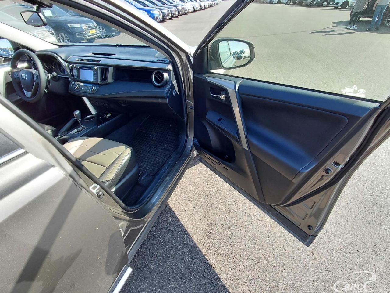 Toyota RAV4 | 12