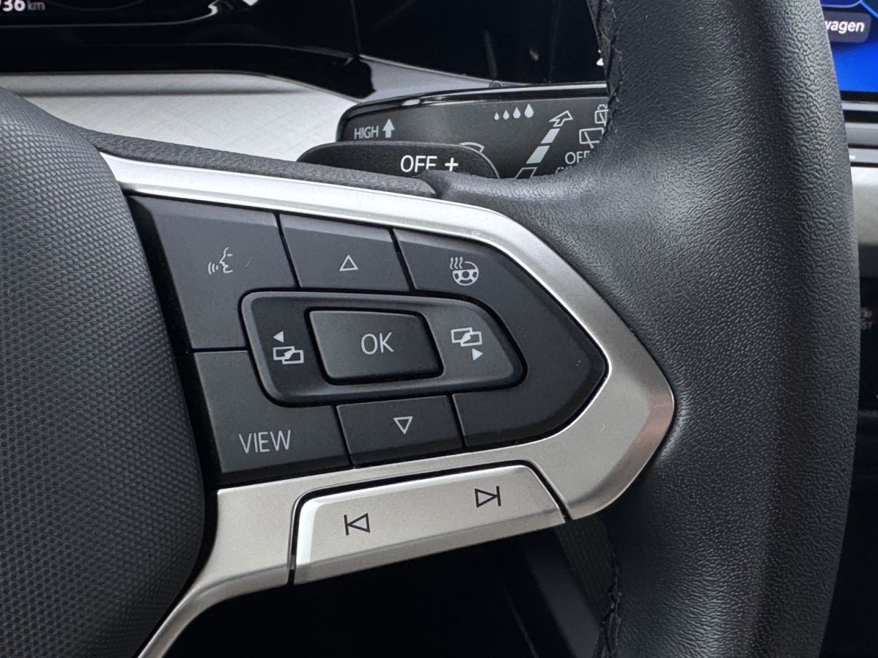 Volkswagen Golf | 12