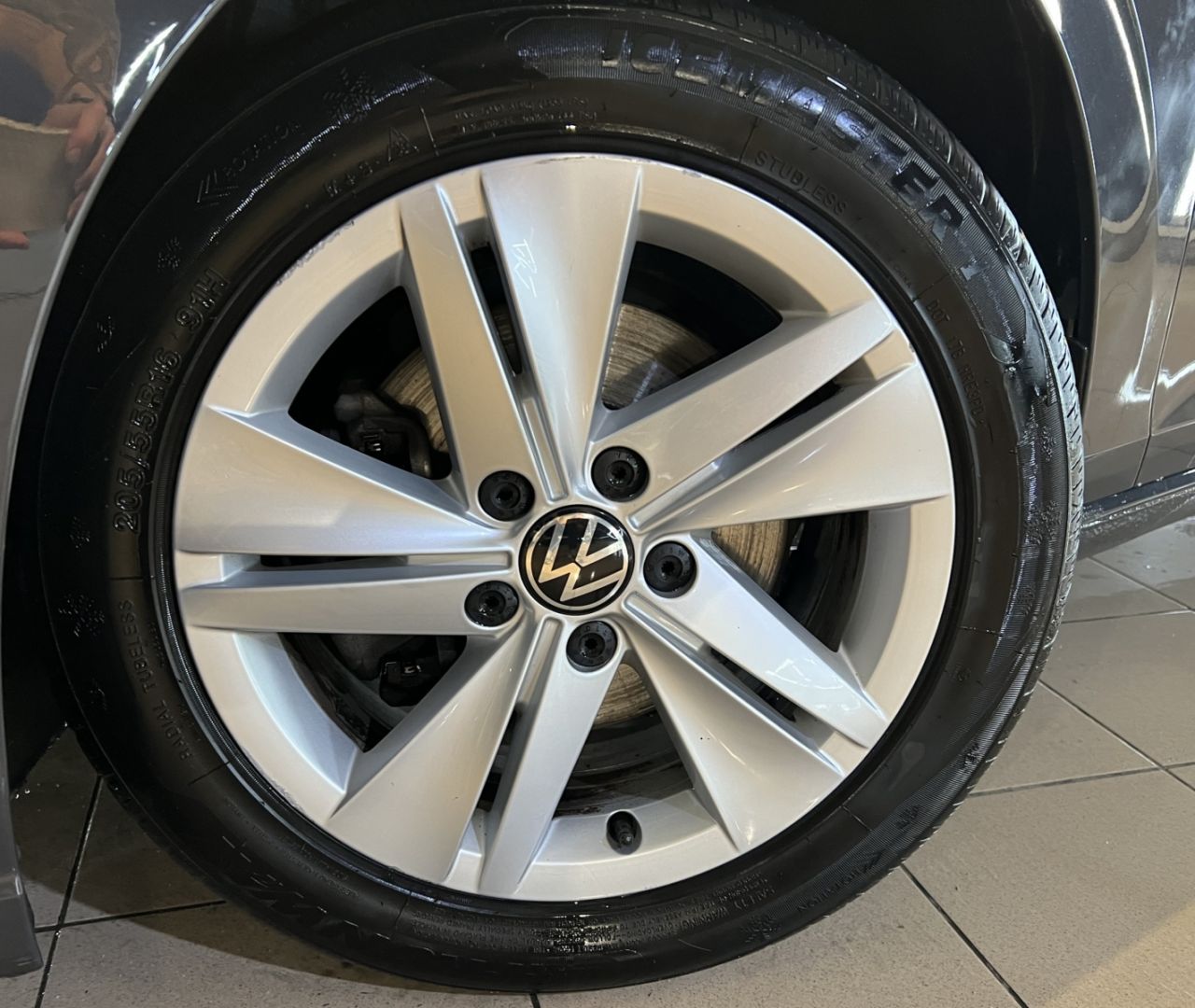 Volkswagen Golf | 4