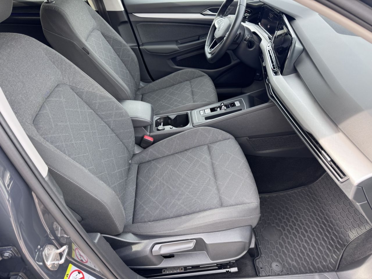 Volkswagen Golf | 6