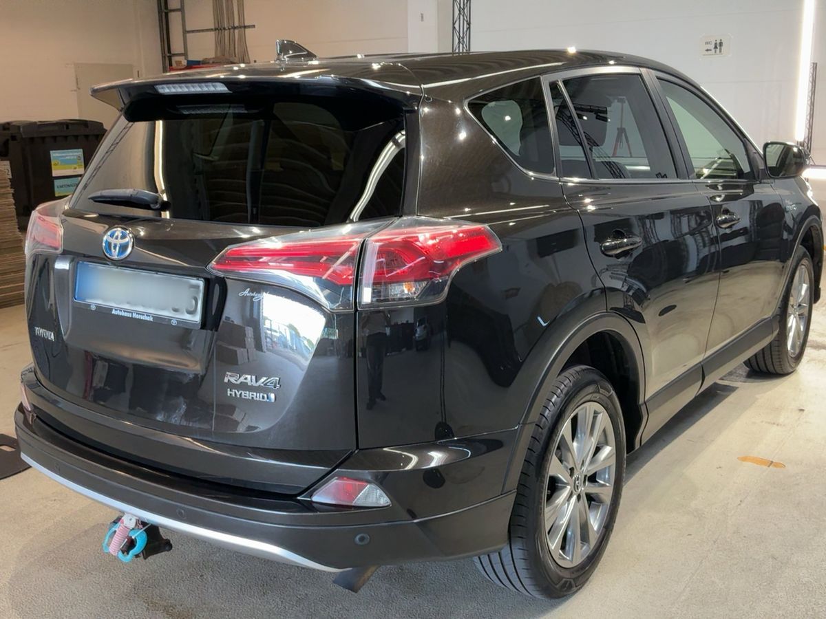 Toyota RAV4 | 3