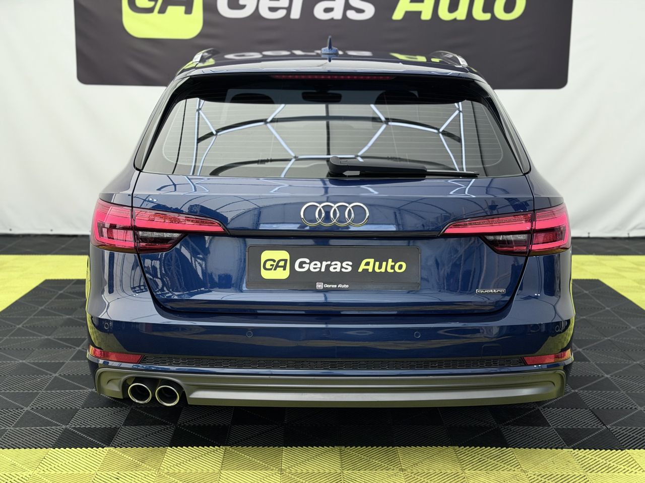 Audi A4 | 4