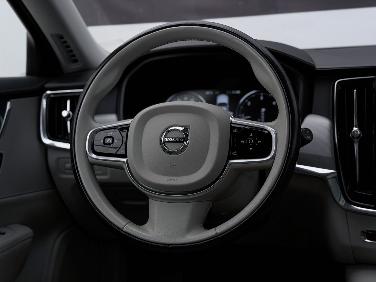 Volvo V90 | 19