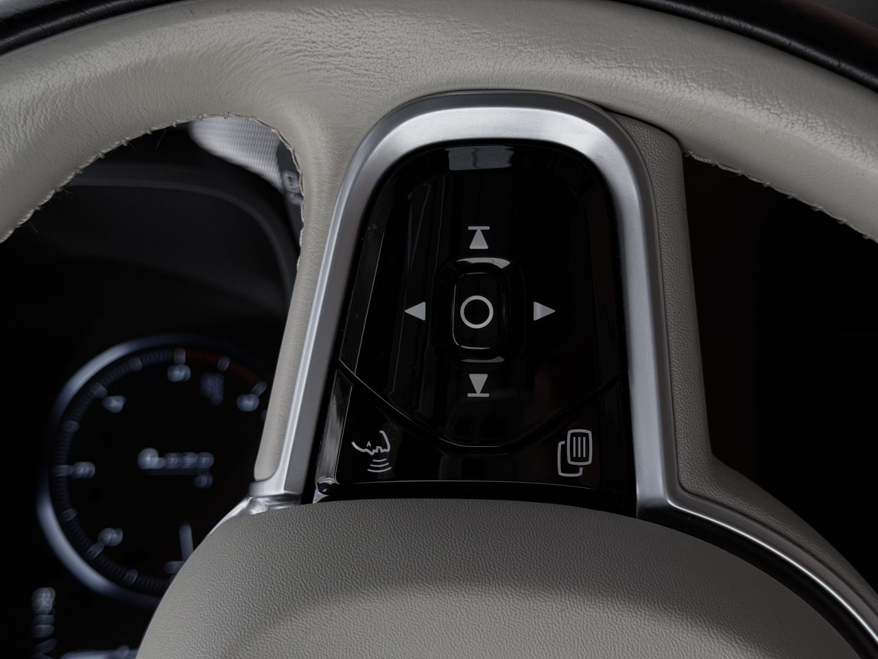 Volvo V90 | 33
