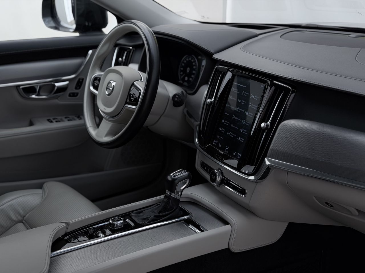 Volvo V90 | 17