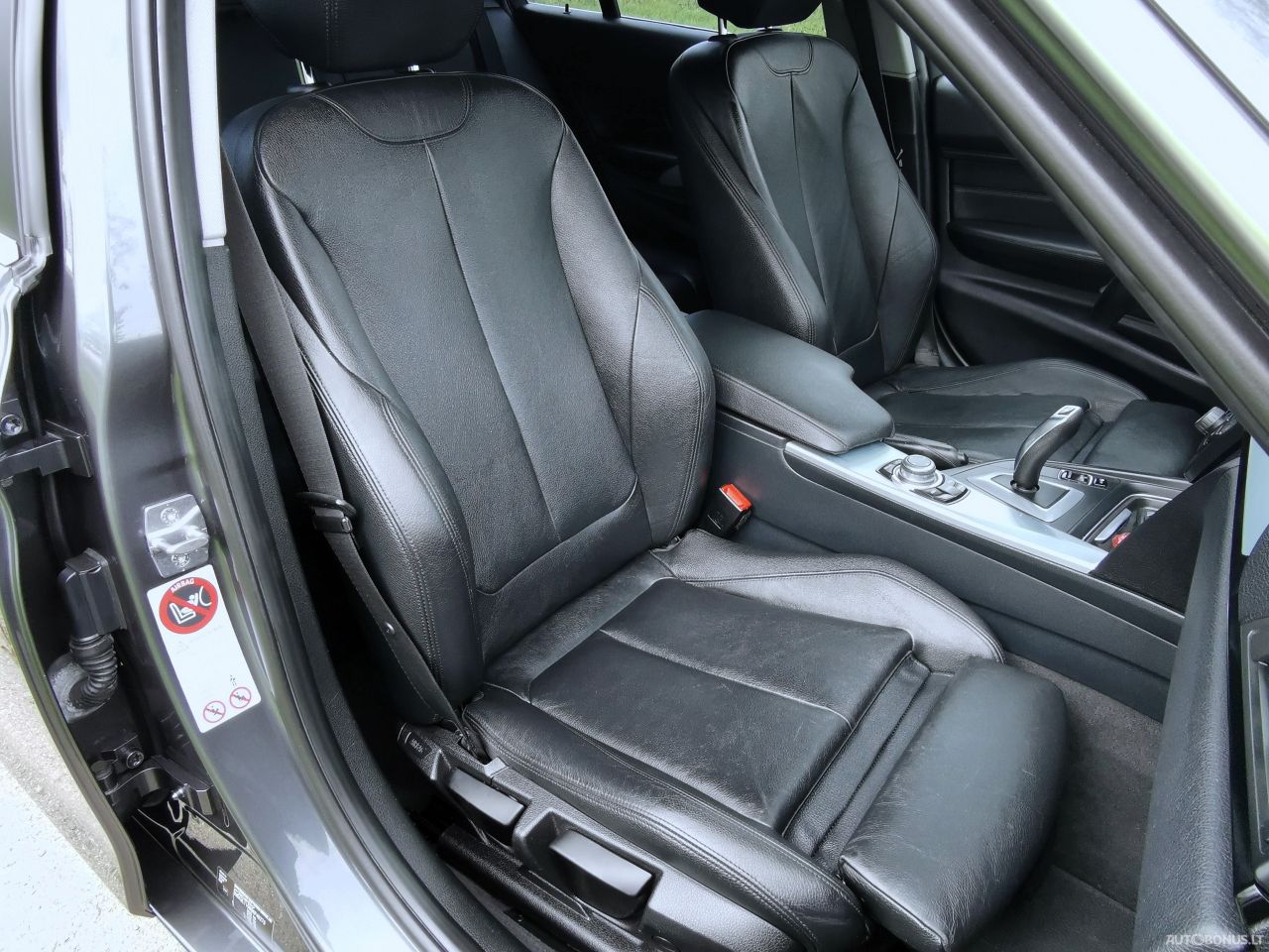 BMW 330 | 14