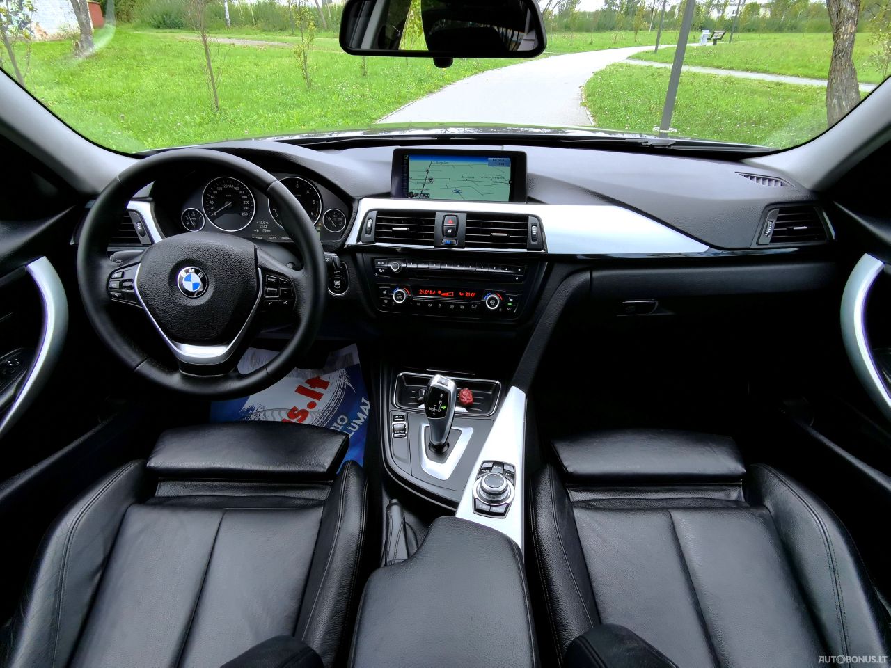 BMW 330 | 19