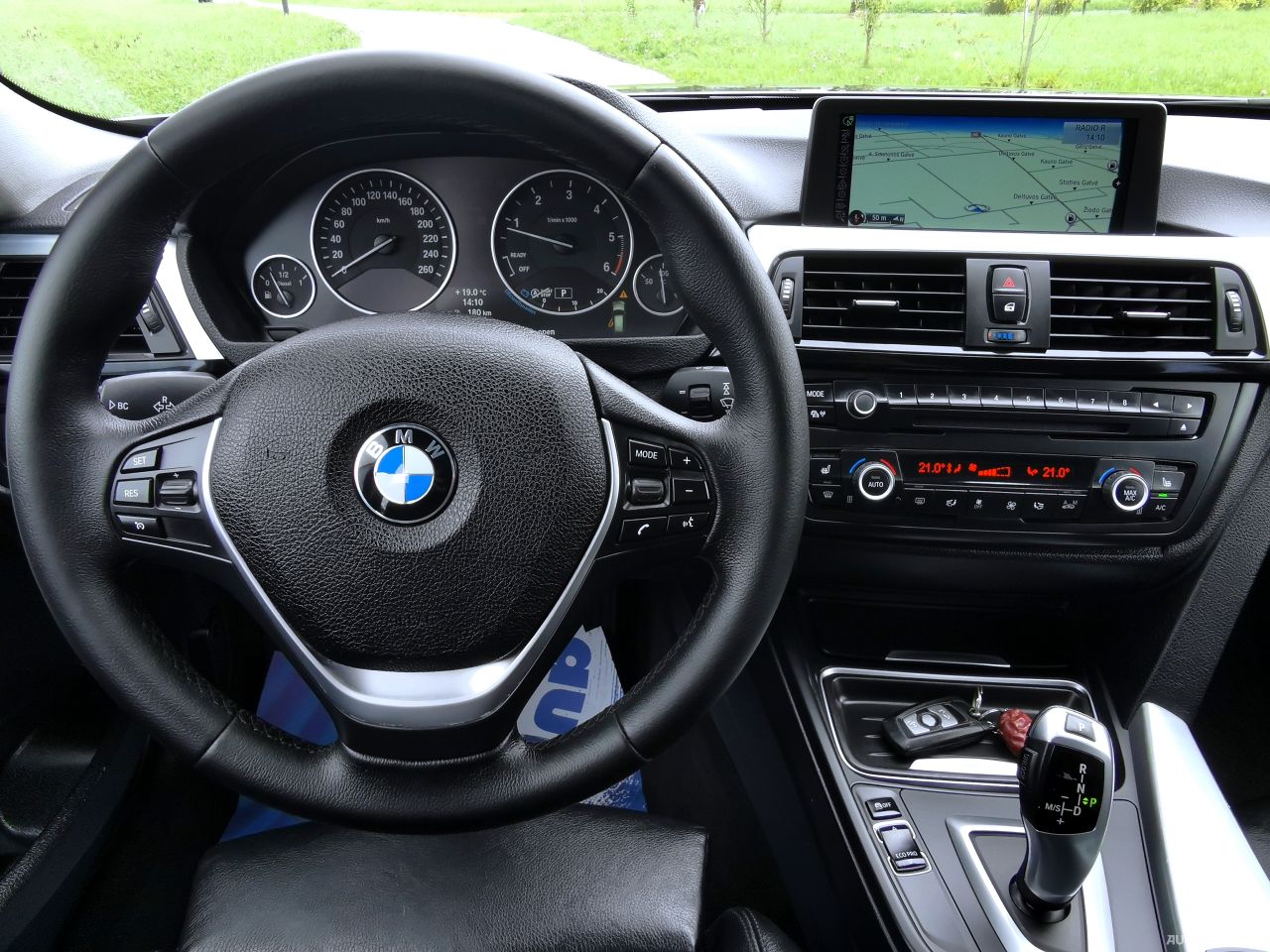 BMW 330 | 20