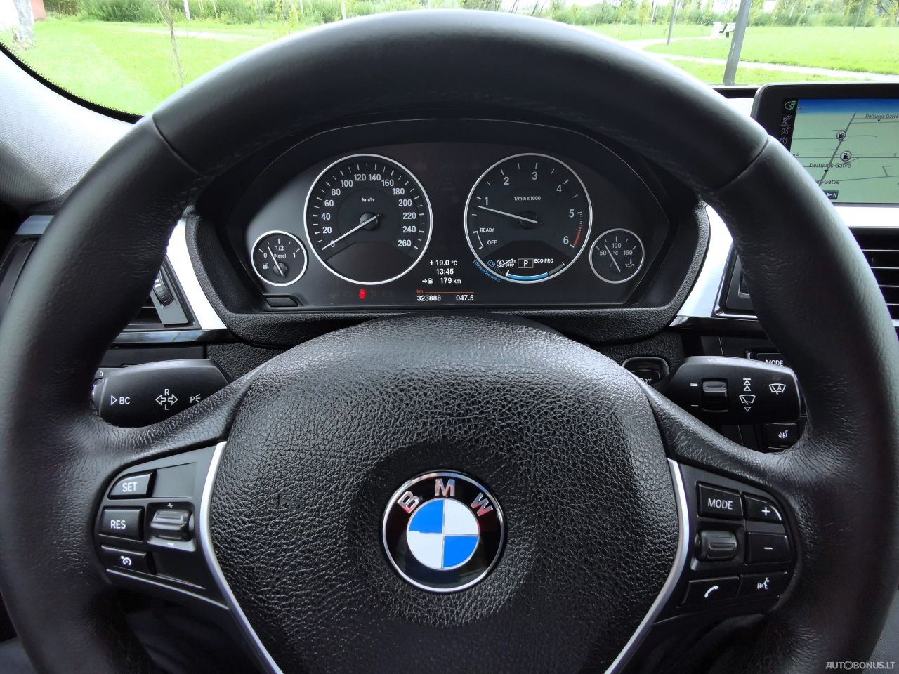 BMW 330 | 21