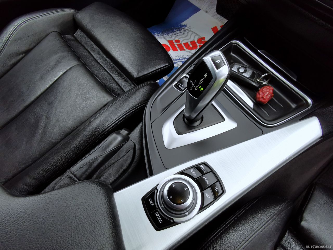 BMW 330 | 33
