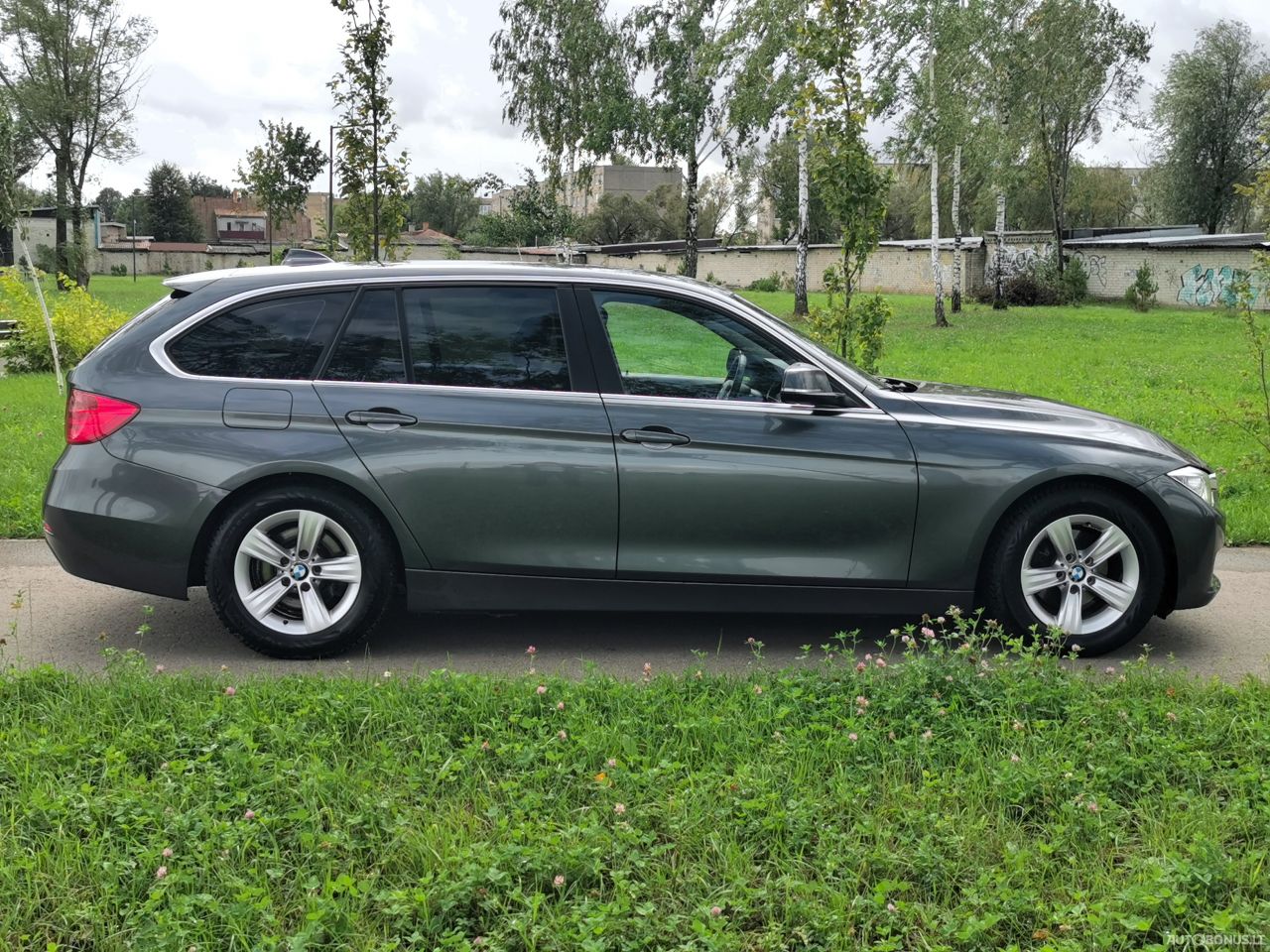 BMW 330 | 7