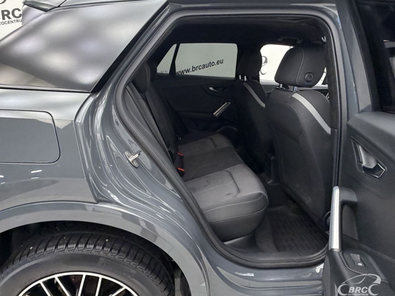 Audi Q2 | 8