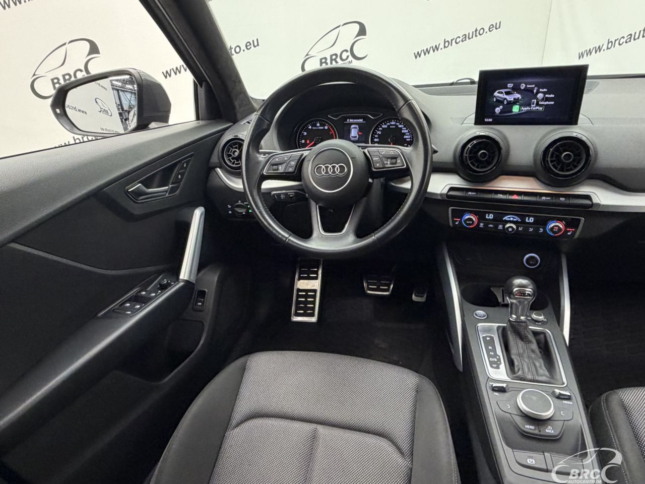 Audi Q2 | 12