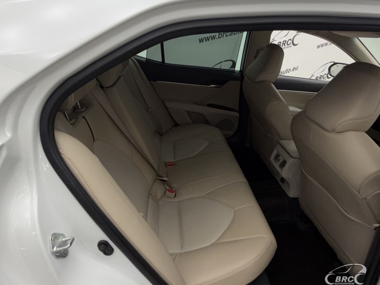 Toyota Camry | 10