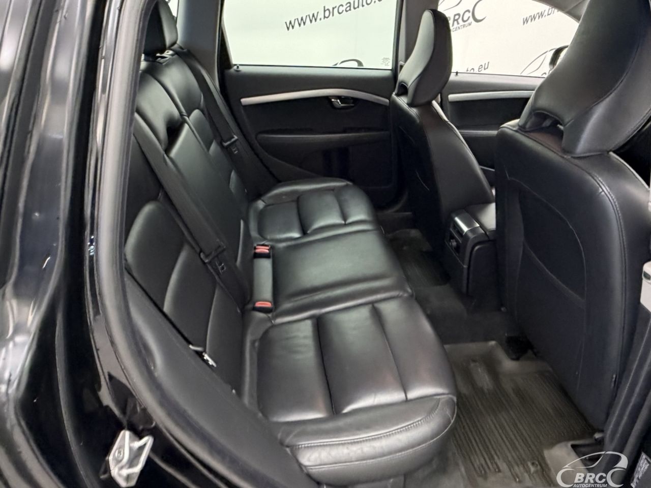 Volvo V70 | 9