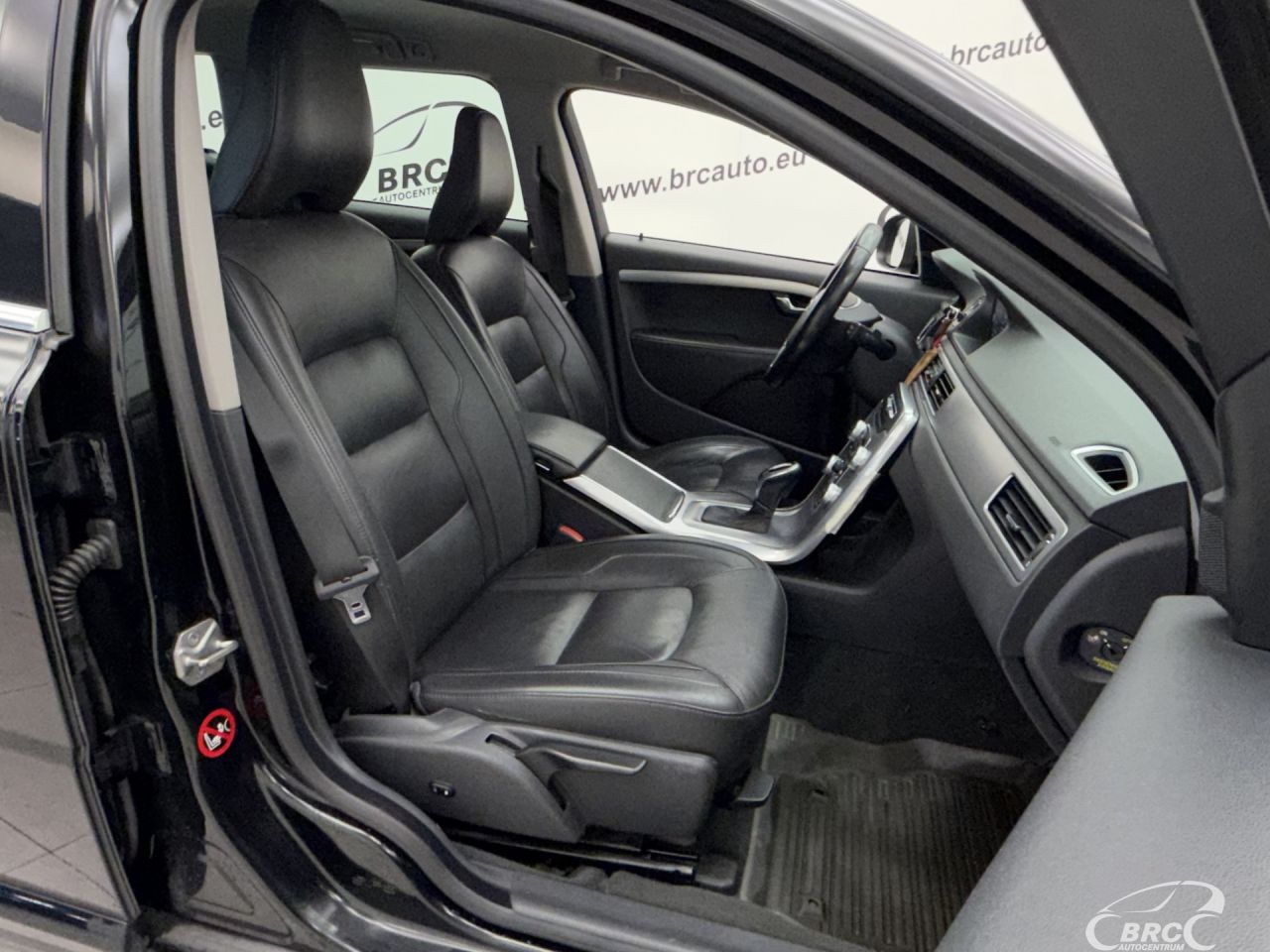 Volvo V70 | 6