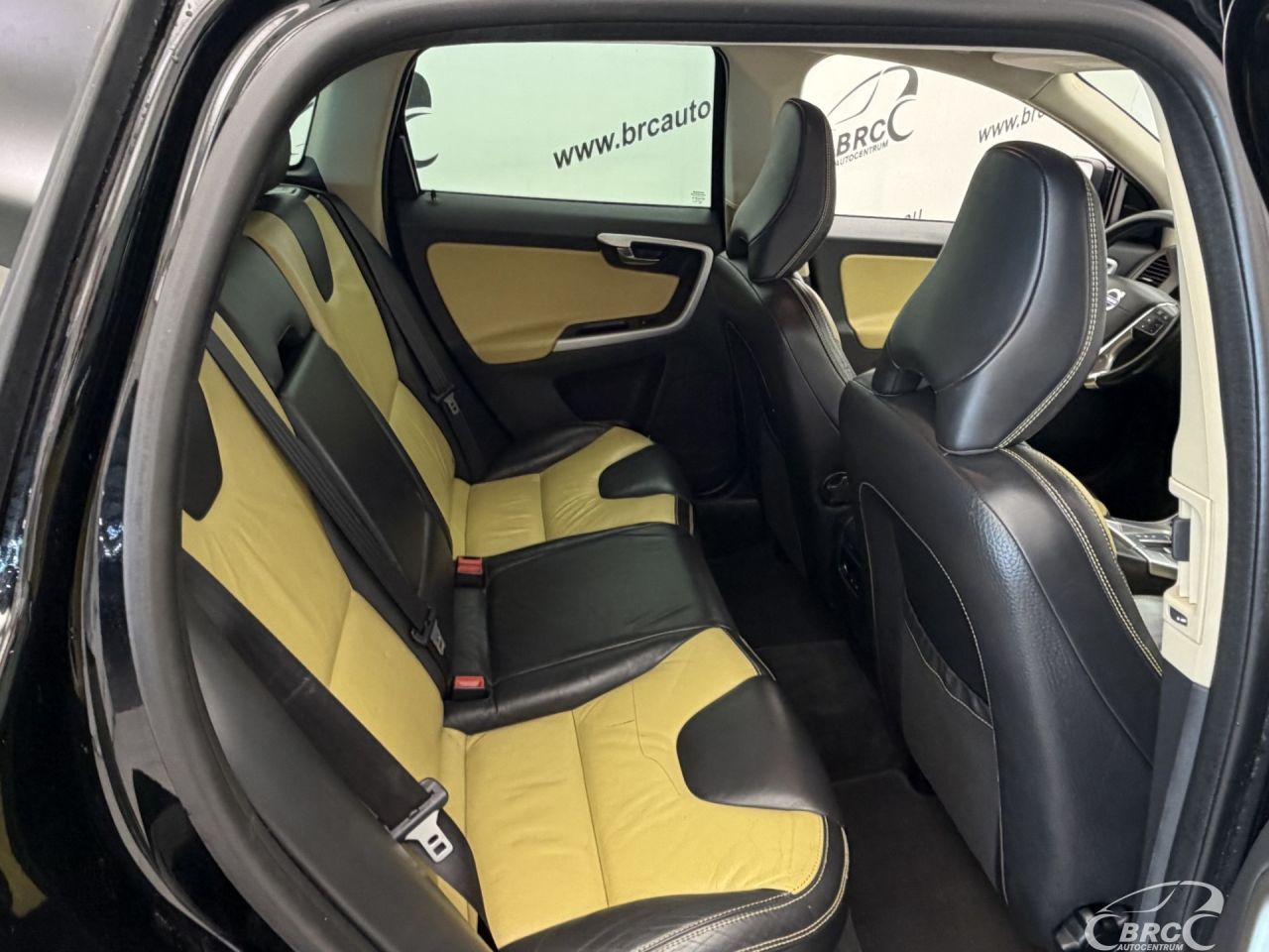 Volvo XC60 | 9
