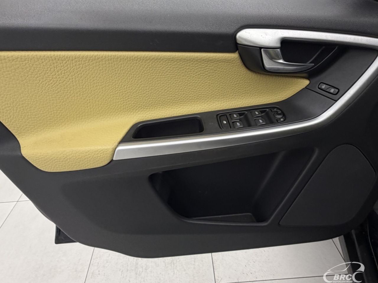 Volvo XC60 | 18