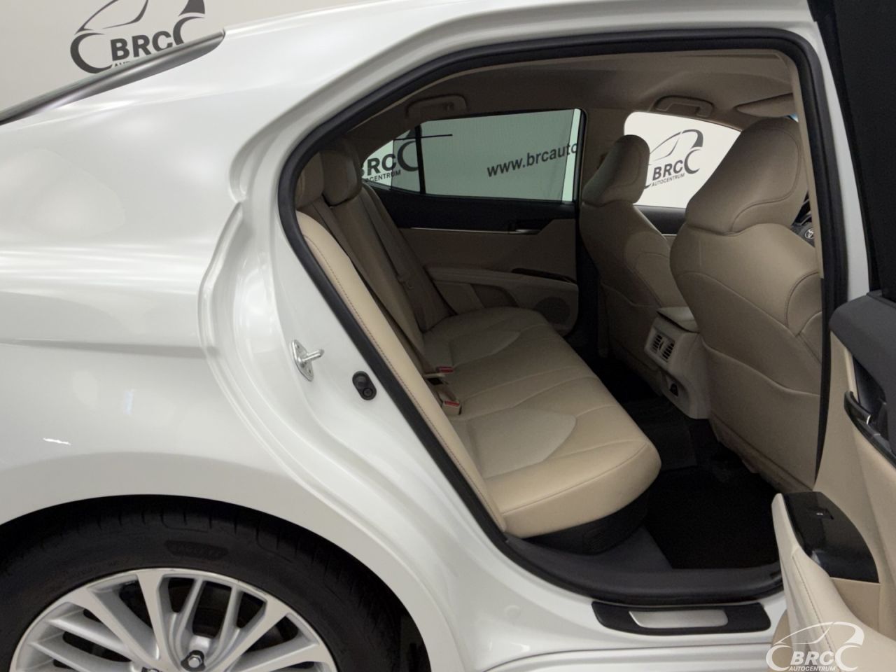 Toyota Camry | 8