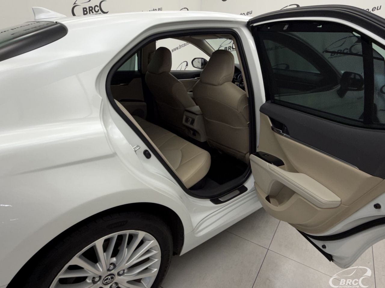 Toyota Camry | 11